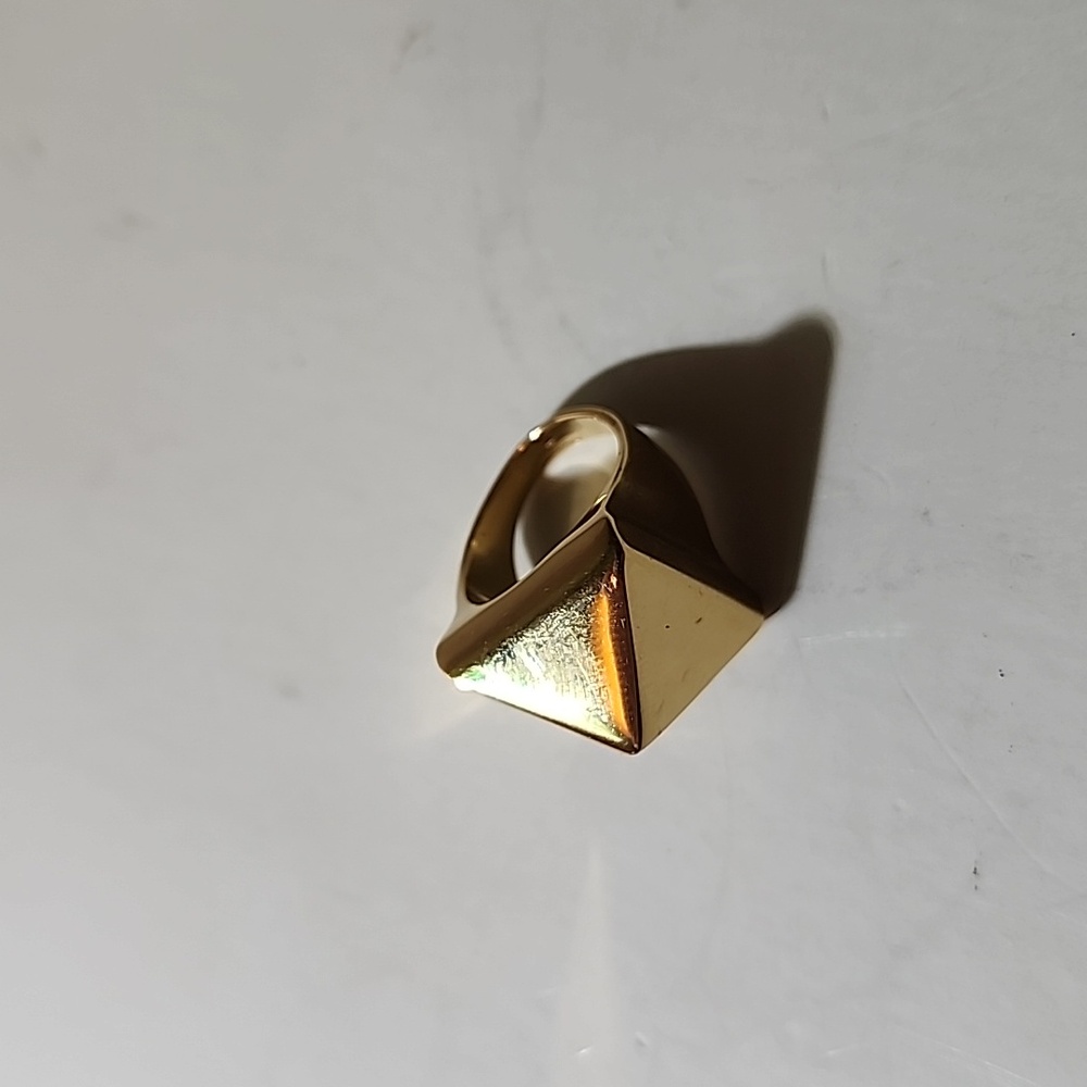 Valentino Garavani Rockstud Ring - Picture 5 of 11